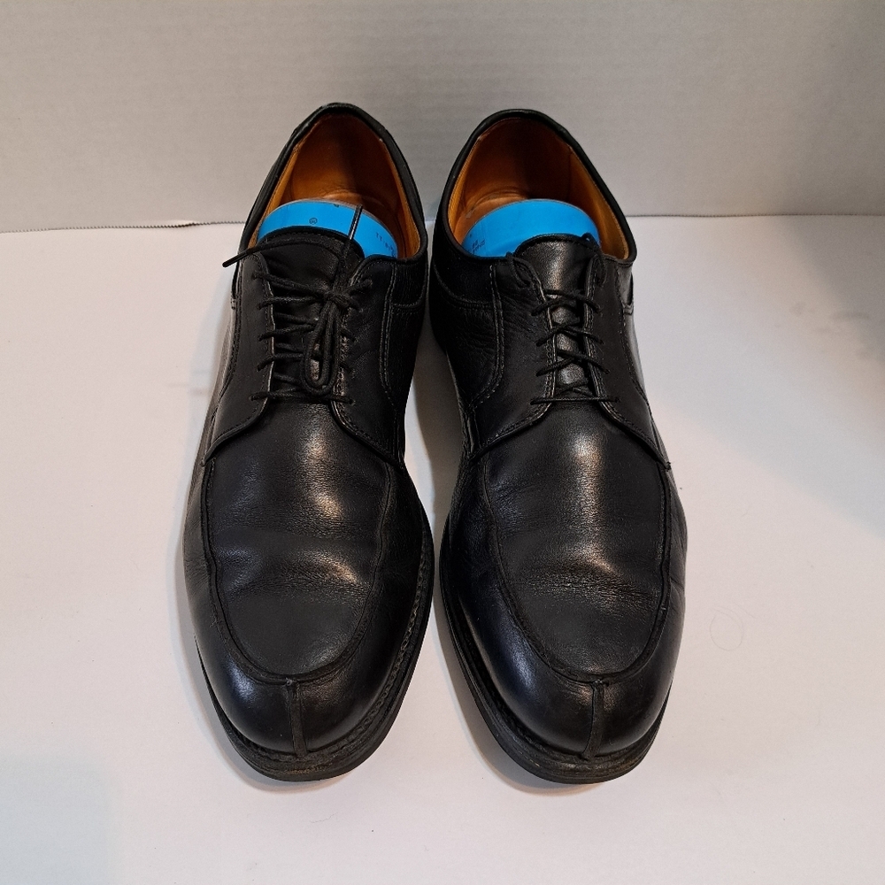 Classic Black Men's Leather Lace-Up Dress Shoes